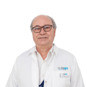 DR FERNANDO CORREIA